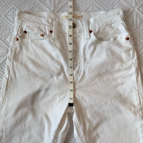 Levi's® Premium Wedgie Straight Fit Jeans Size 27 White - Picture 3 of 13